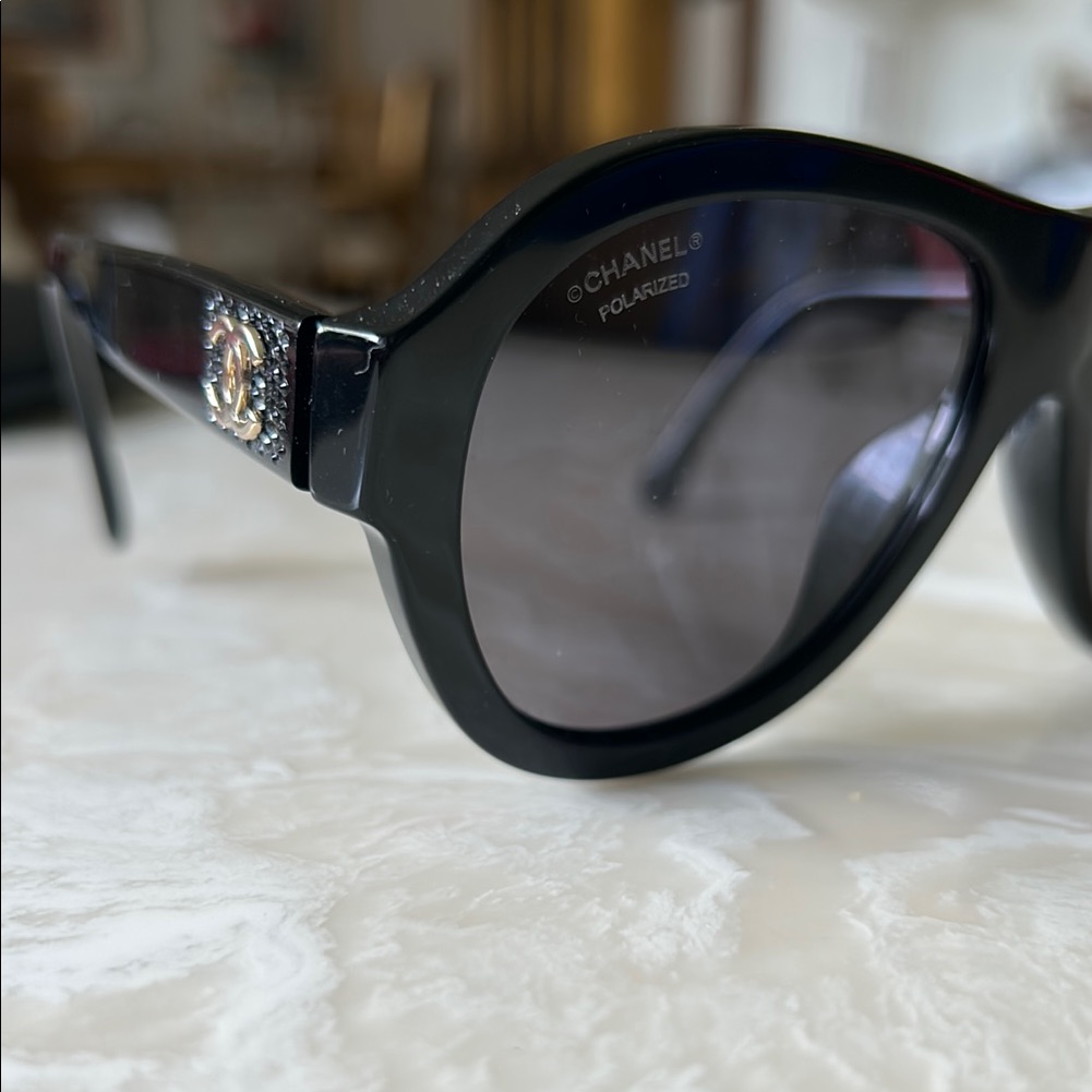 Chanel Black Oversized Round Sunglasses With Glossy Finish